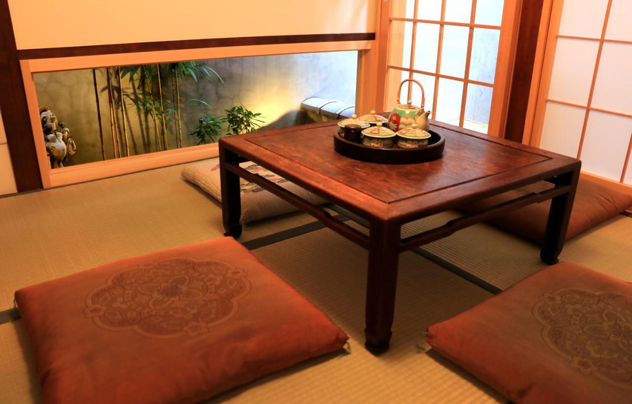 Hotel Traveling Bridge Nijojo Kyoto Exterior foto