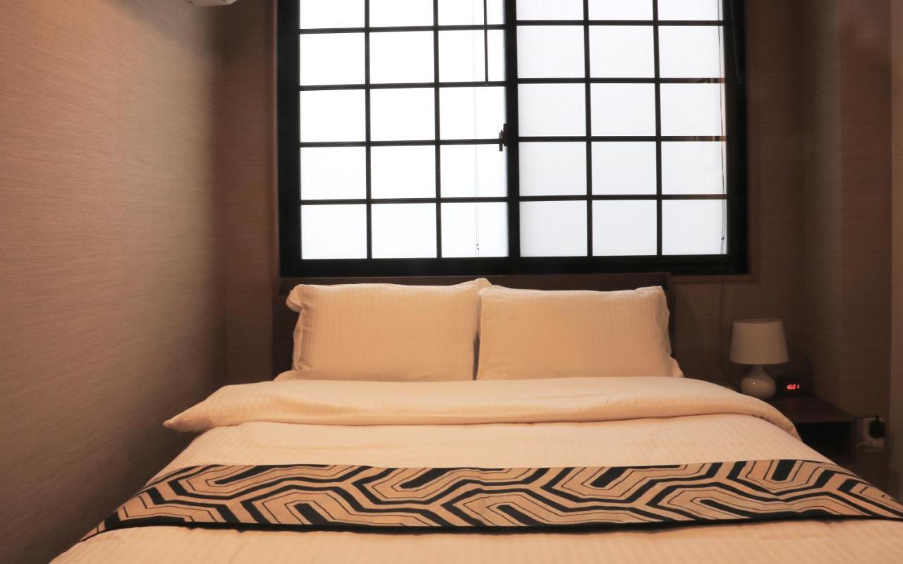 Hotel Traveling Bridge Nijojo Kyoto Exterior foto